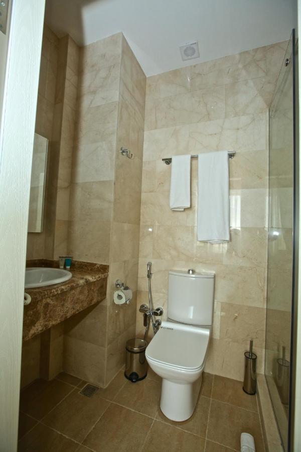 Miraj Hotel Baku Ngoại thất bức ảnh