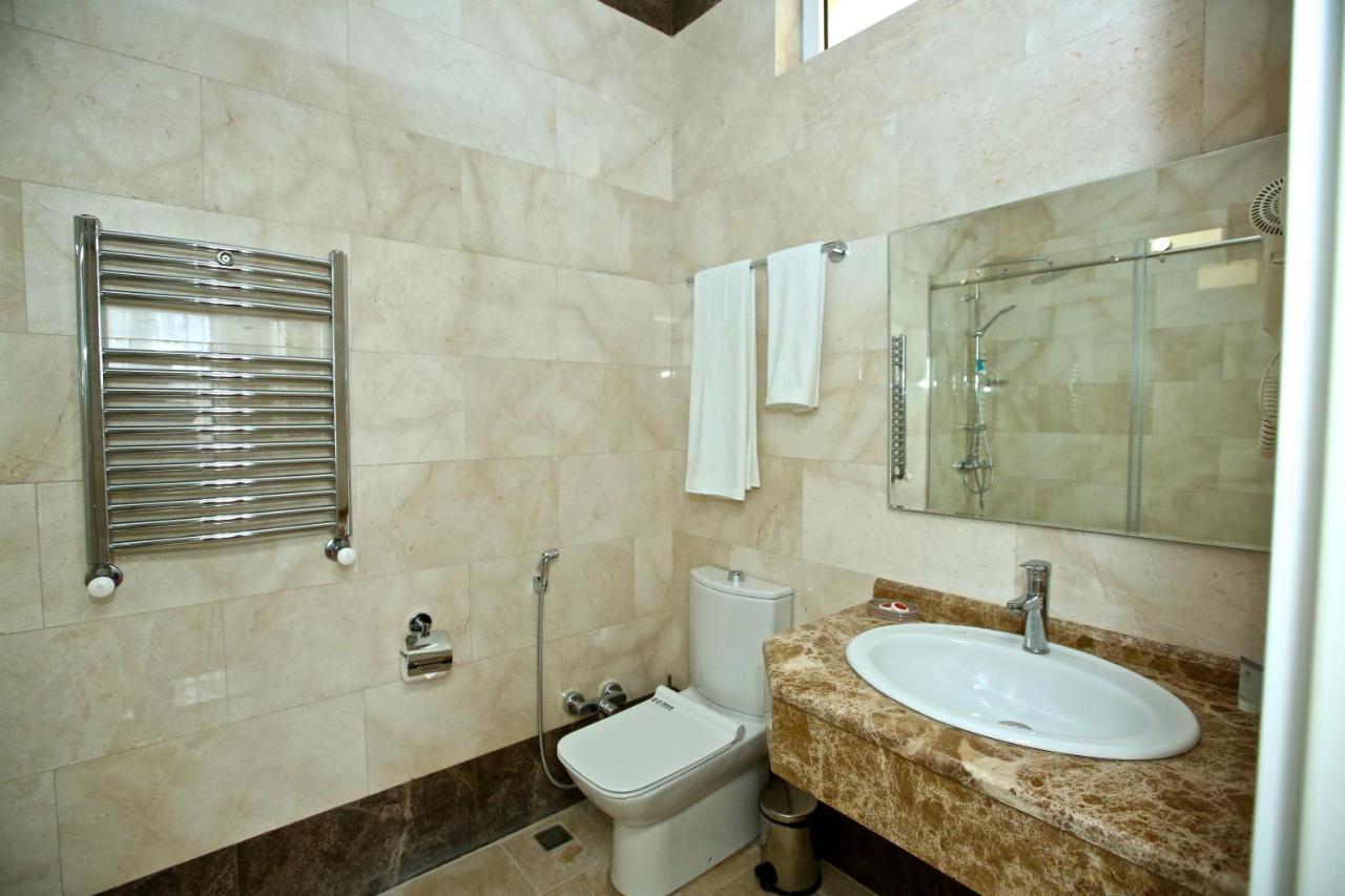 Miraj Hotel Baku Ngoại thất bức ảnh